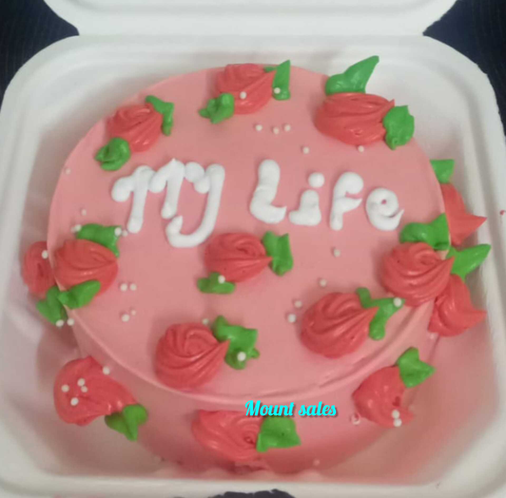 Premium RED N White Velvet Cake